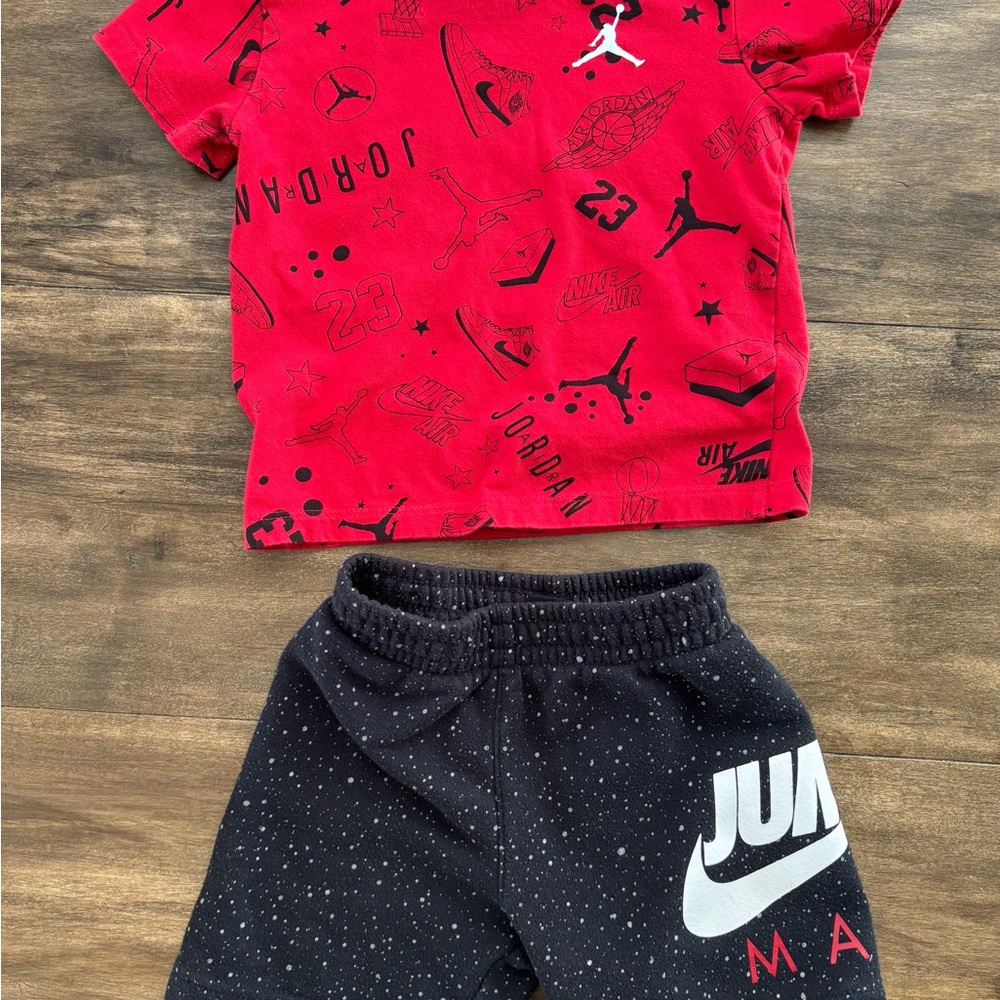 Jordan Matching T-shirt and Shorts Set. Size 24 Months